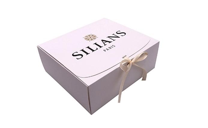 What are Large Gift Boxes with Lids?