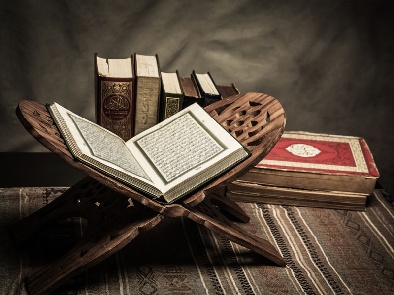 Why is it essential for every Muslim to read the Quran using Tajweed?